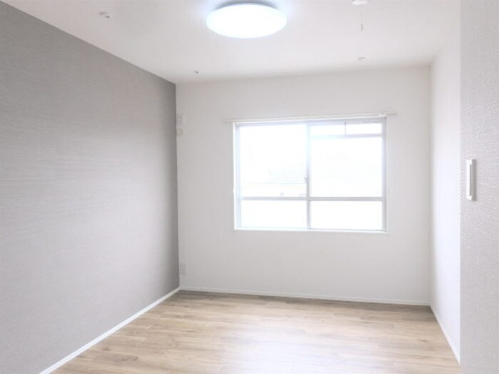 物件内観写真18　(居室)