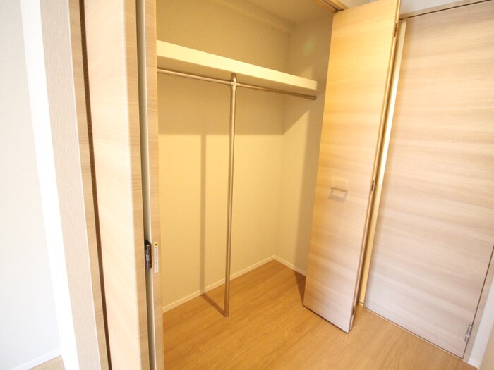 物件内観写真10　(収納)