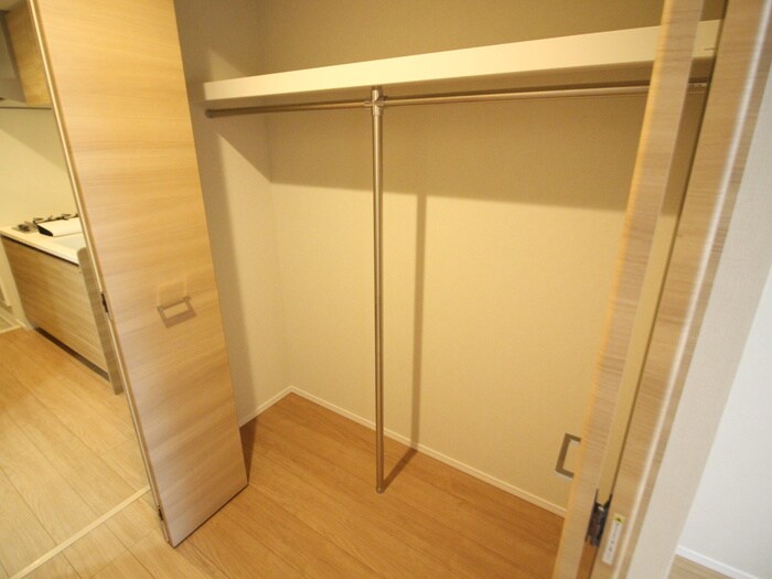 物件内観写真17　(収納)