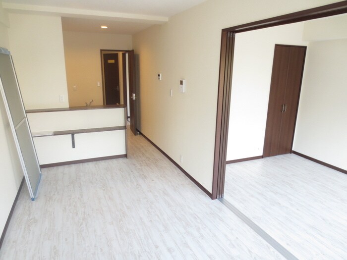 物件内観写真12　(居室)