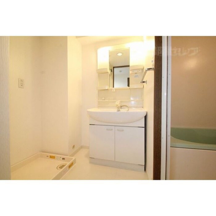 物件内観写真11　(洗面)