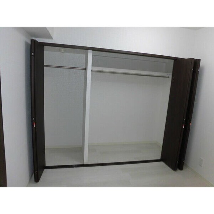 物件内観写真13　(収納)