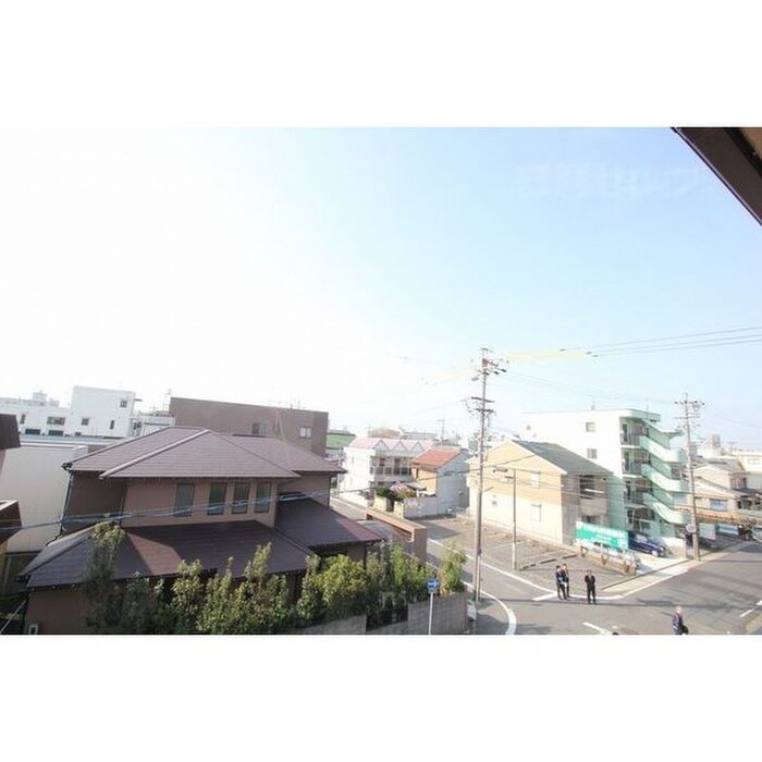 物件内観写真15　(室内からの展望)