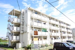 ビレッジハウス若林3号棟外観写真