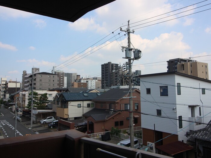 物件内観写真22　(室内からの展望)