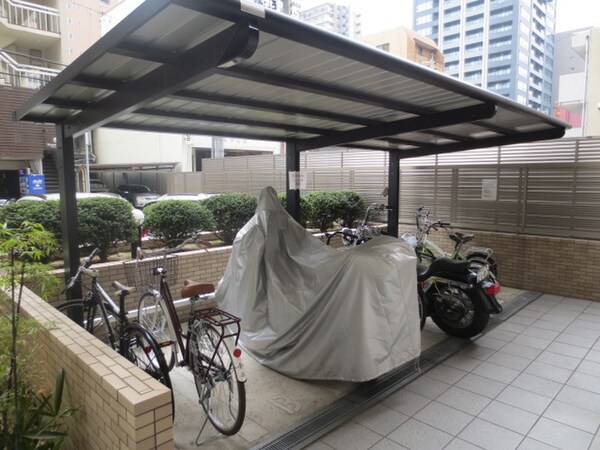 バイク置き場