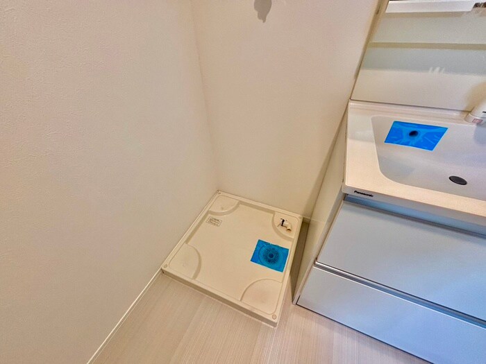 物件内観写真17　(洗濯機置場)