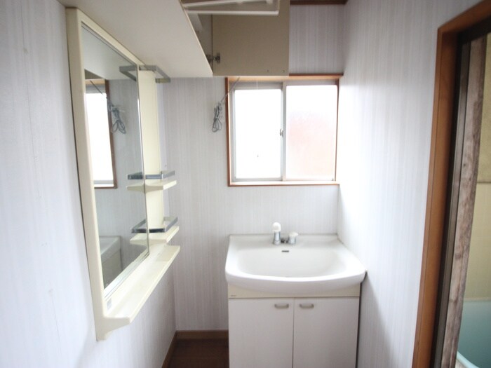 物件内観写真11　(洗面)