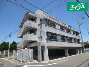 ハイツ水鐘外観写真