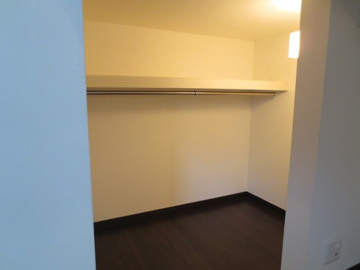物件内観写真17　(収納)