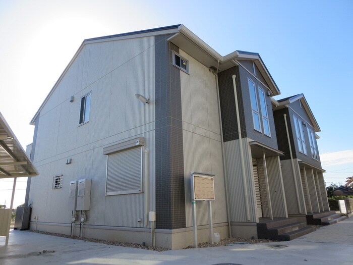 物件外観写真2　(外観写真)