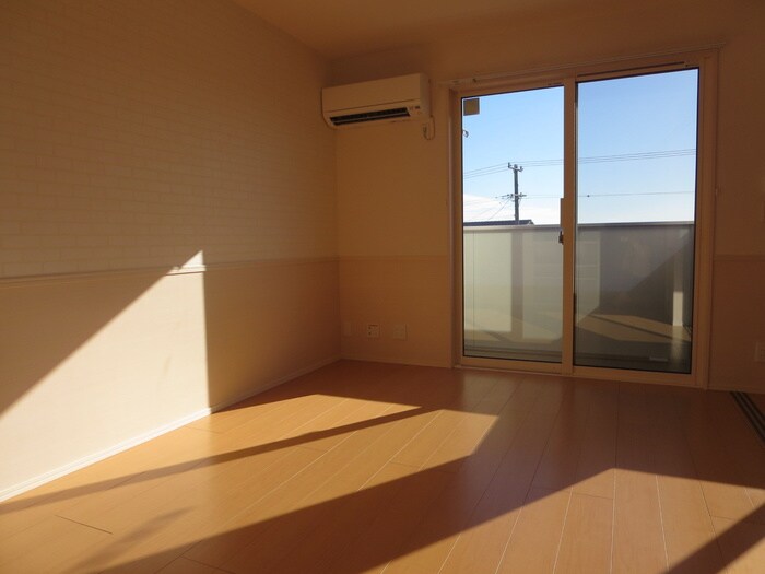 物件内観写真7　(居室)