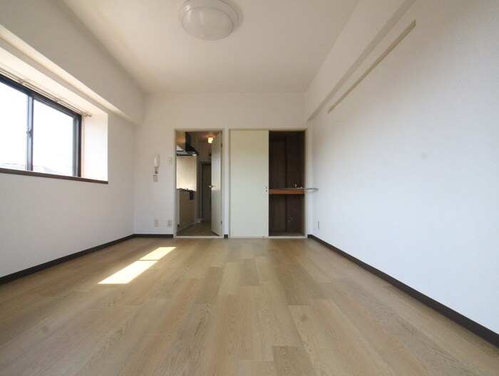 物件内観写真8　(居室)