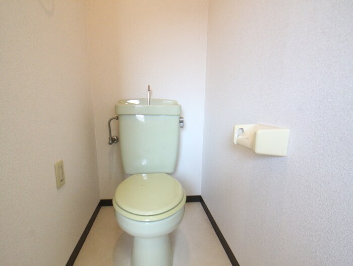 物件内観写真14　(トイレ)