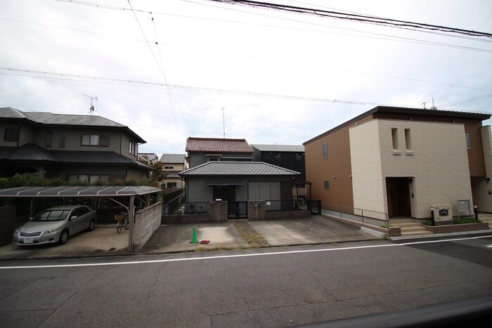 物件内観写真16　(室内からの展望)