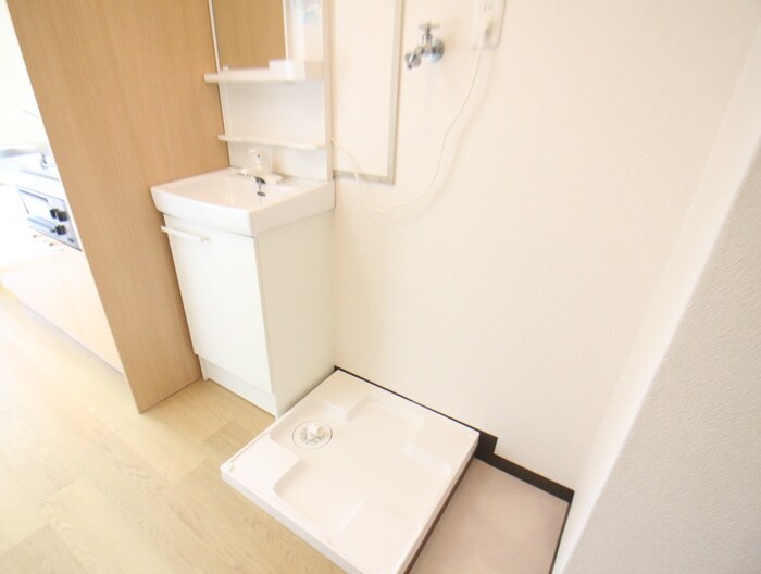 物件内観写真17　(洗濯機置場)