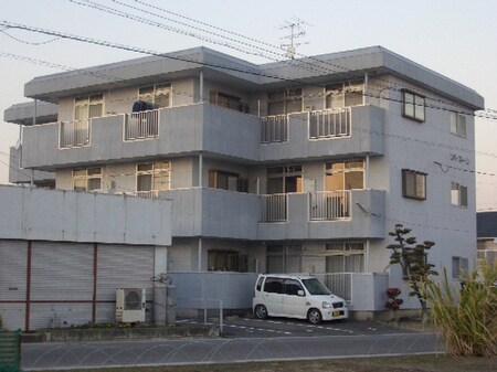 リバ－スト－ン外観写真