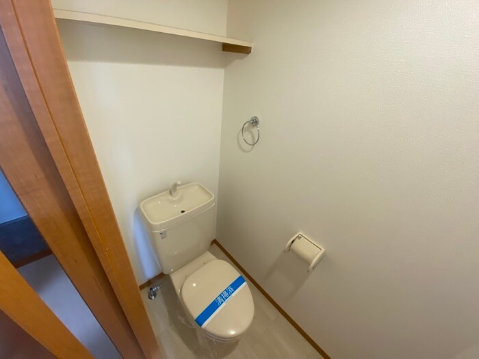物件内観写真11　(トイレ)
