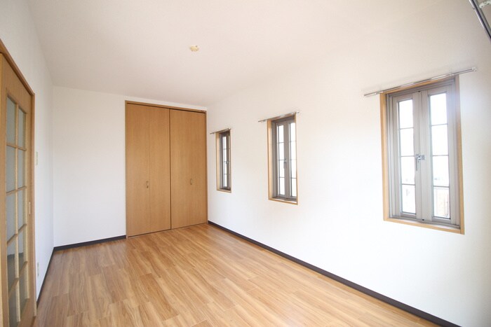 物件内観写真8　(居室)