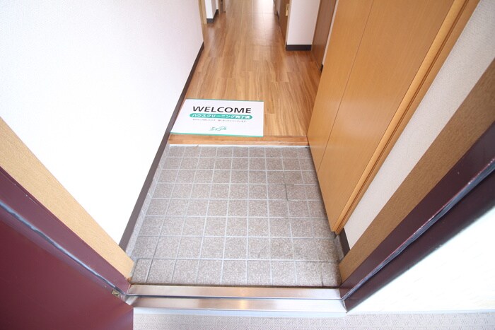 物件内観写真14　(玄関)