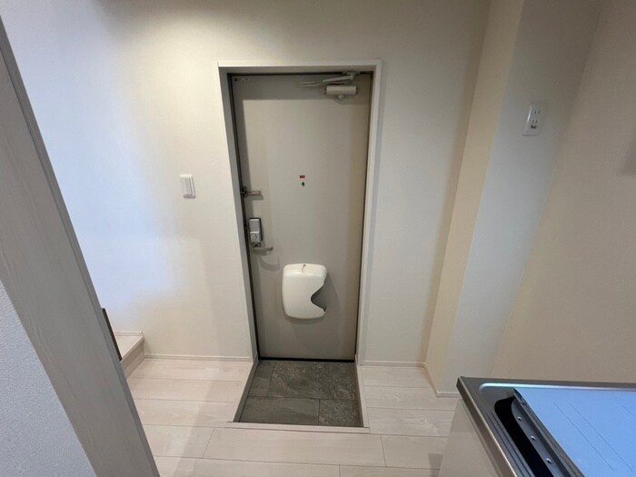 物件内観写真19　(玄関)