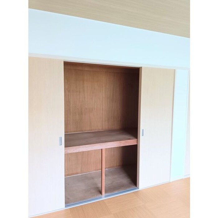 物件内観写真11　(収納)