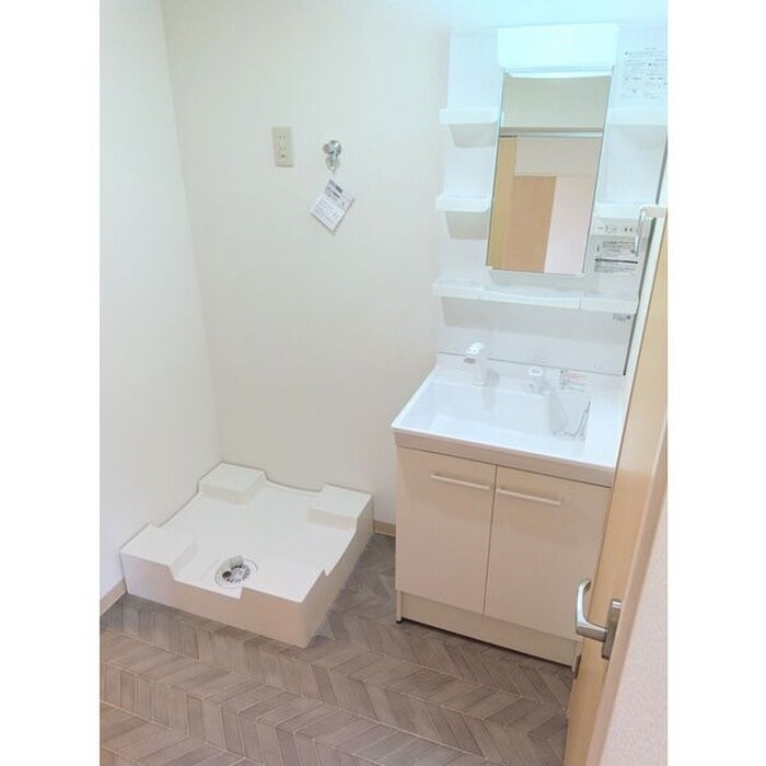 物件内観写真13　(洗面)