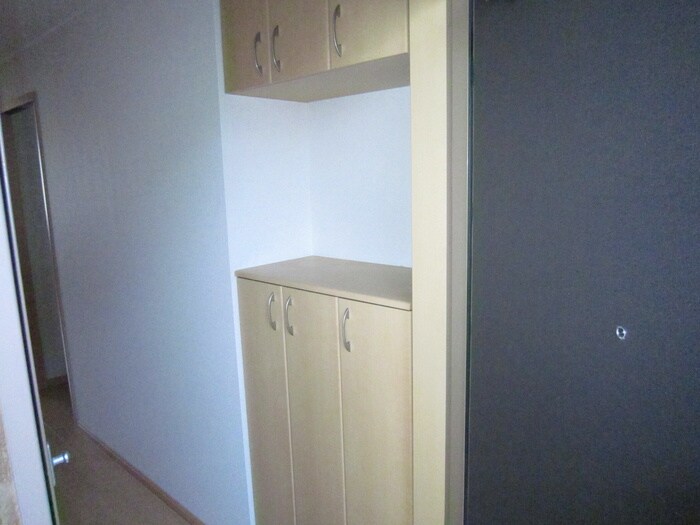物件内観写真4　(靴箱)