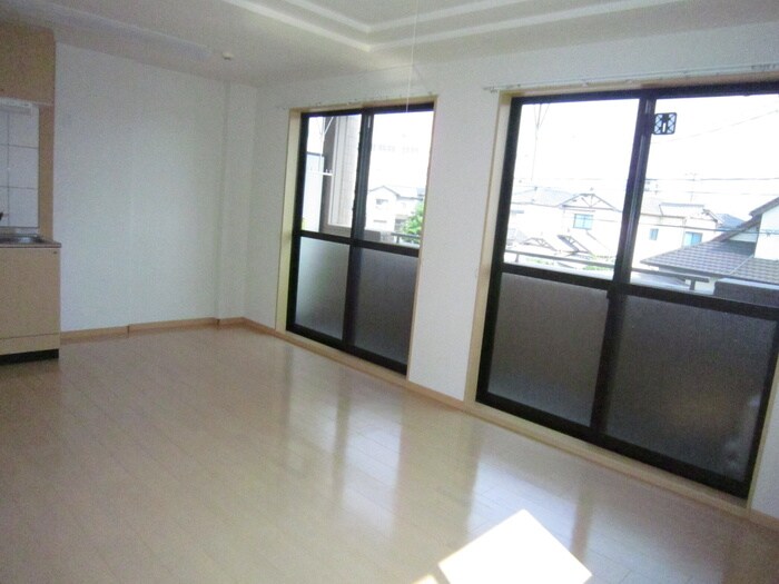 物件内観写真11　(居室)