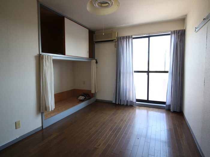 物件内観写真7　(居室)