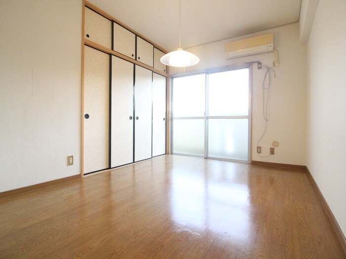 物件内観写真10　(居室)