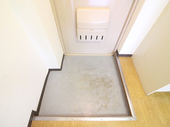物件内観写真20　(玄関)