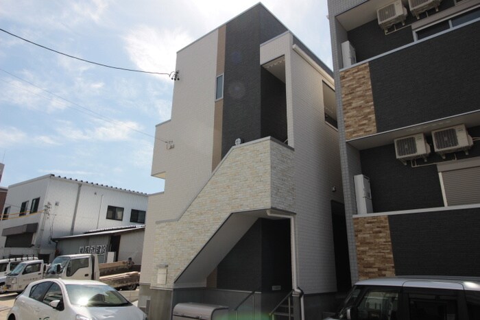 物件外観写真2　(外観写真)