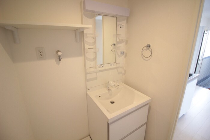 物件内観写真11　(洗面)