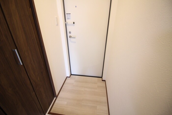 物件内観写真20　(玄関)