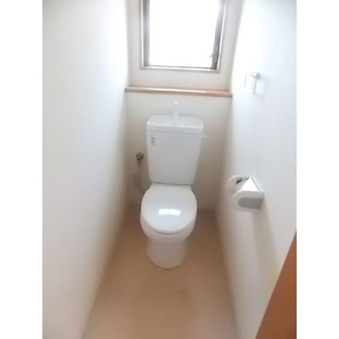 物件内観写真3　(トイレ)