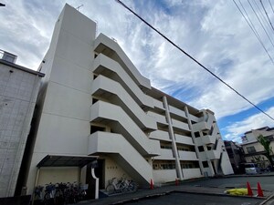 中日ビル外観写真