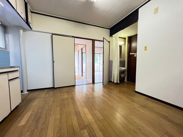 物件内観写真7　(居室)