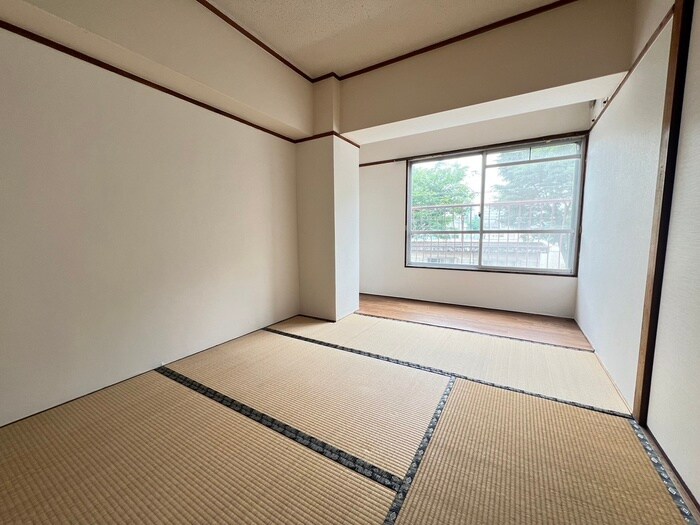 物件内観写真10　(居室)