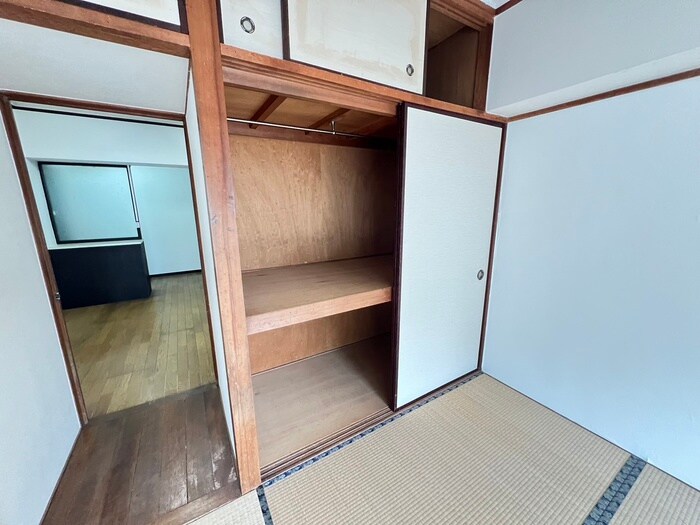 物件内観写真11　(収納)