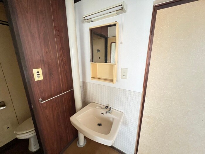 物件内観写真13　(洗面)