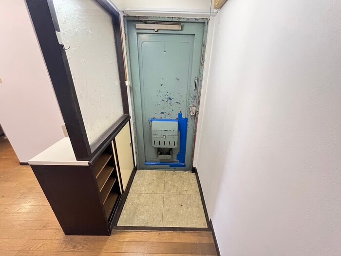 物件内観写真19　(玄関)