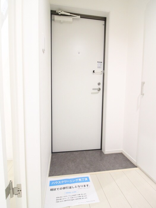 物件内観写真17　(玄関)