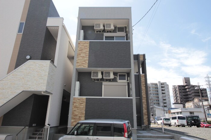 物件外観写真1　(外観写真)