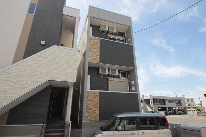 物件外観写真2　(外観写真)