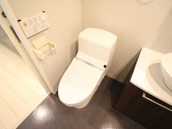 物件内観写真10　(トイレ)