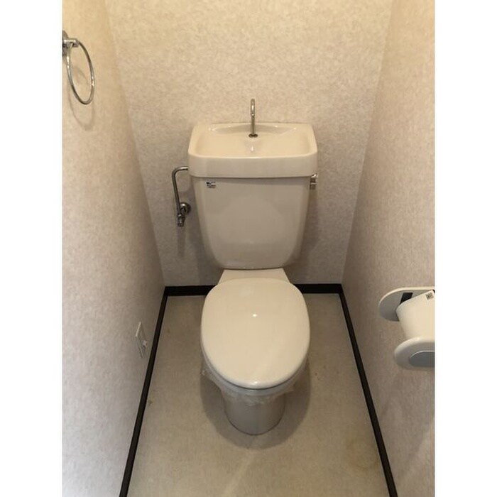 物件内観写真11　(トイレ)