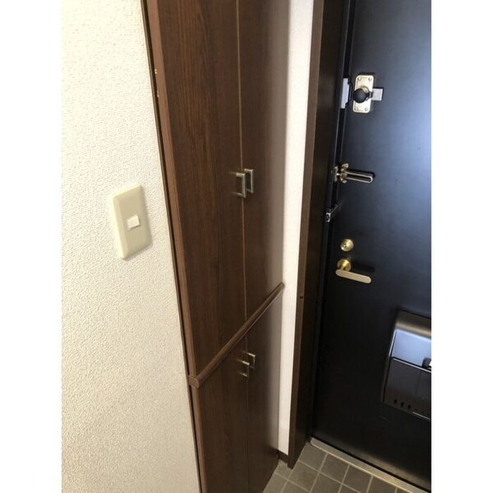 物件内観写真13　(靴箱)