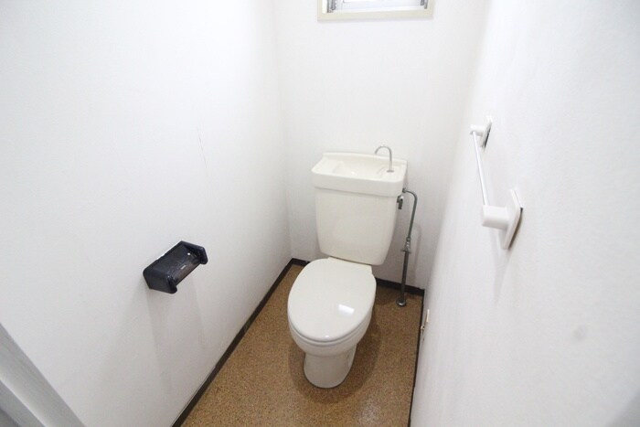 物件内観写真14　(トイレ)