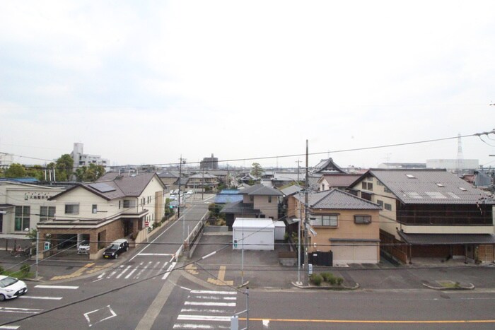 物件内観写真22　(室内からの展望)